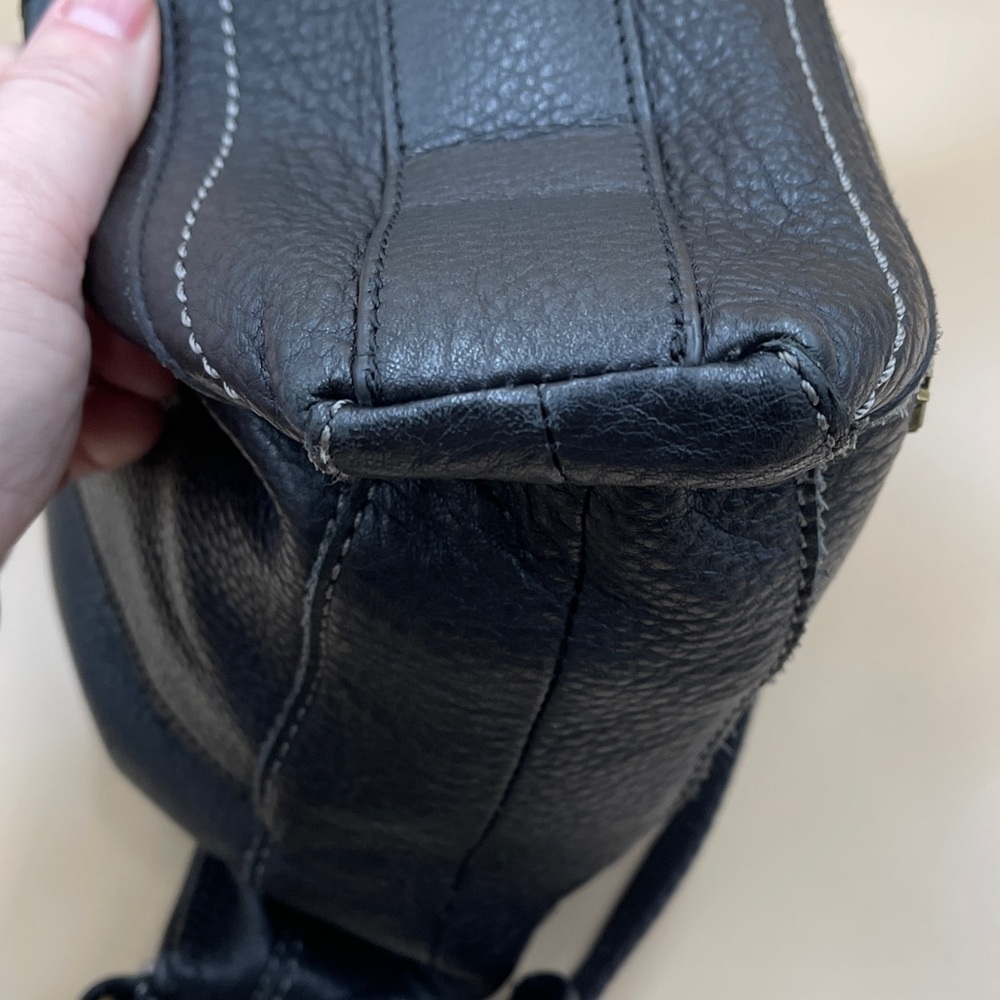 The Sak Black Leather Gold Hardware Shoulder or Crossbody with Front Zip Pocket - Picture 3 of 6